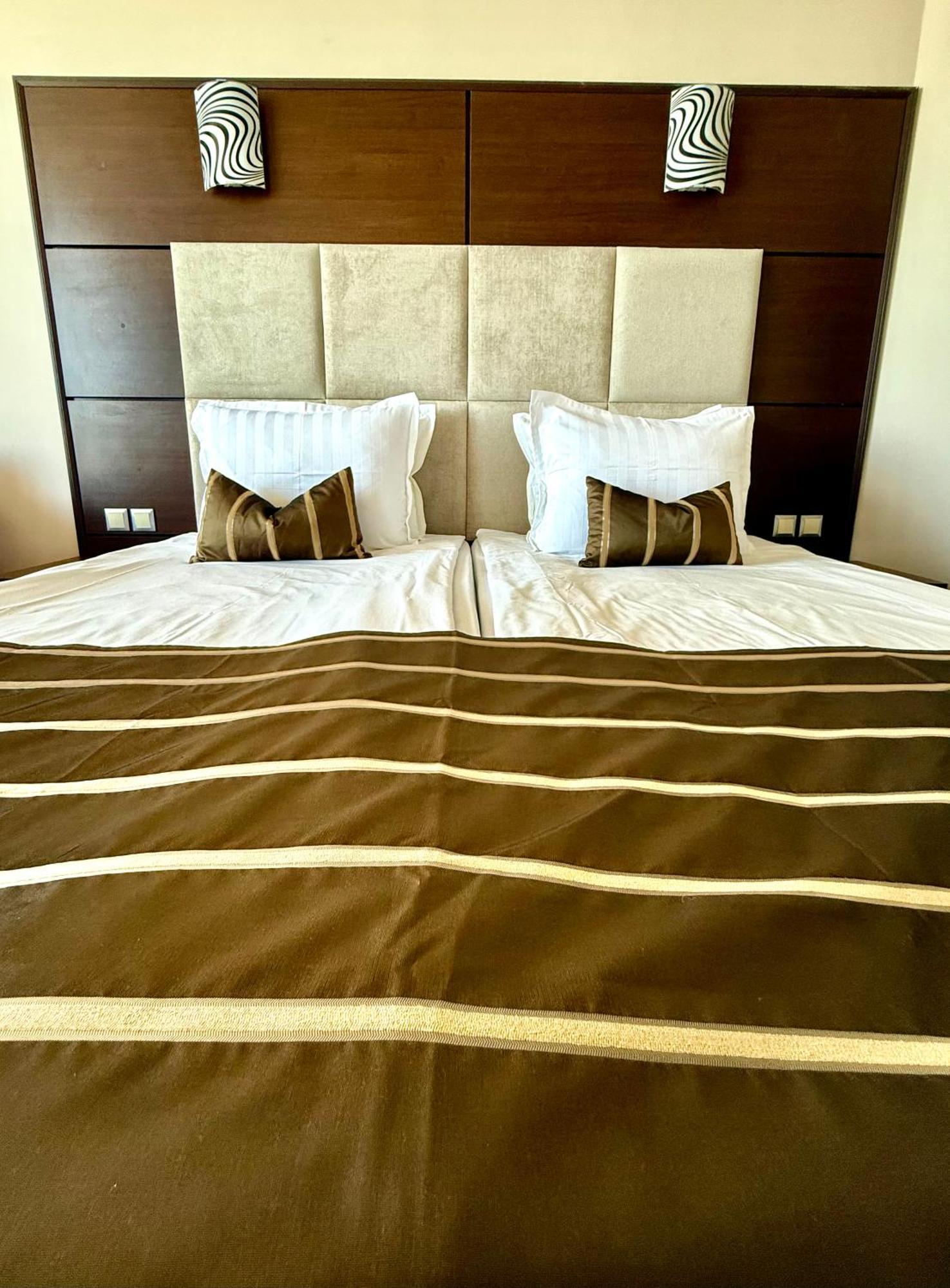 Hotel Rеgina Golden Sands Exteriör bild